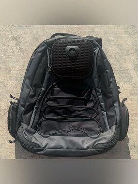 ICON Black Men's Backpack with Top Gear Pouch